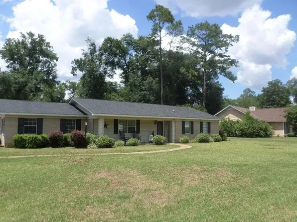 1107 Douglas Dr, Bainbridge, GA 39819
