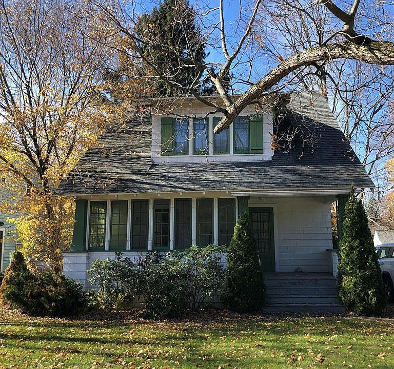 1st image of 113 Hendy Ave