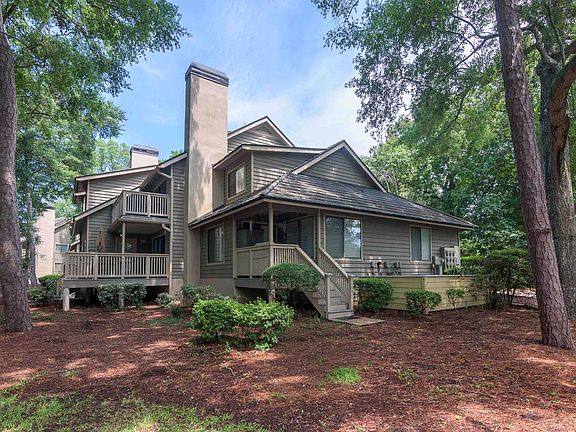 4th image of 305 Myrtlewood Ct. #18-A