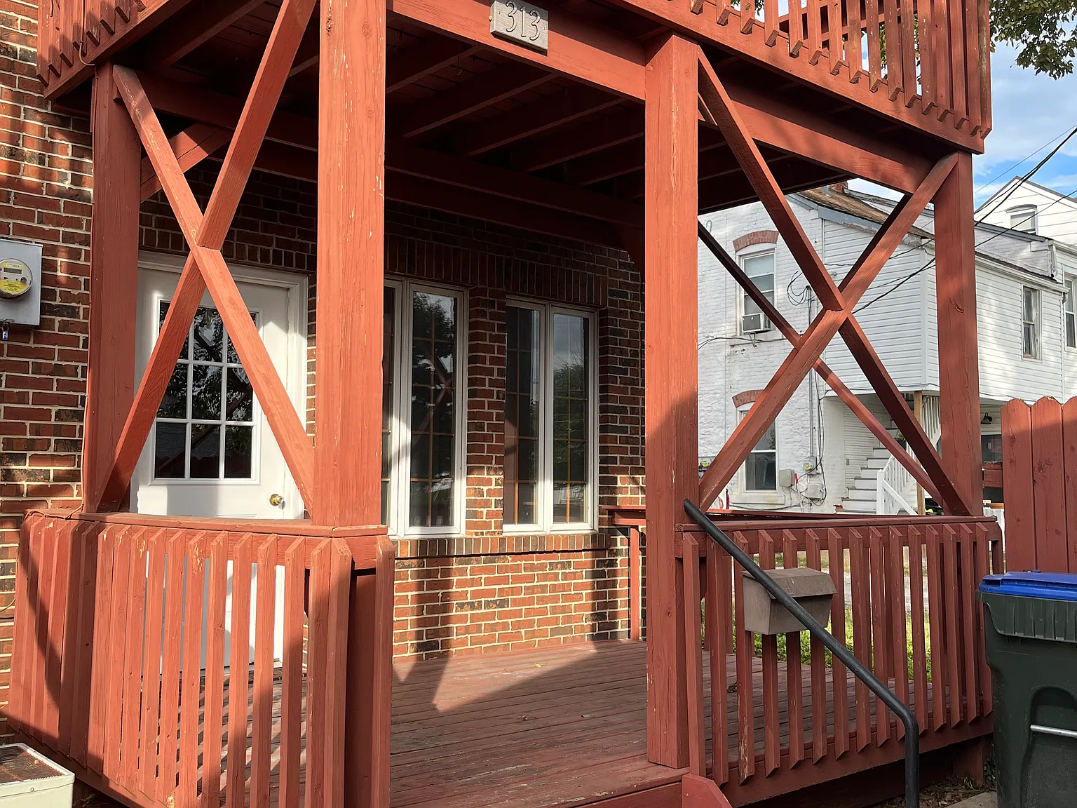 2 bed, 1.5 bath, 1300 sqft, $1,150 — Photo 2