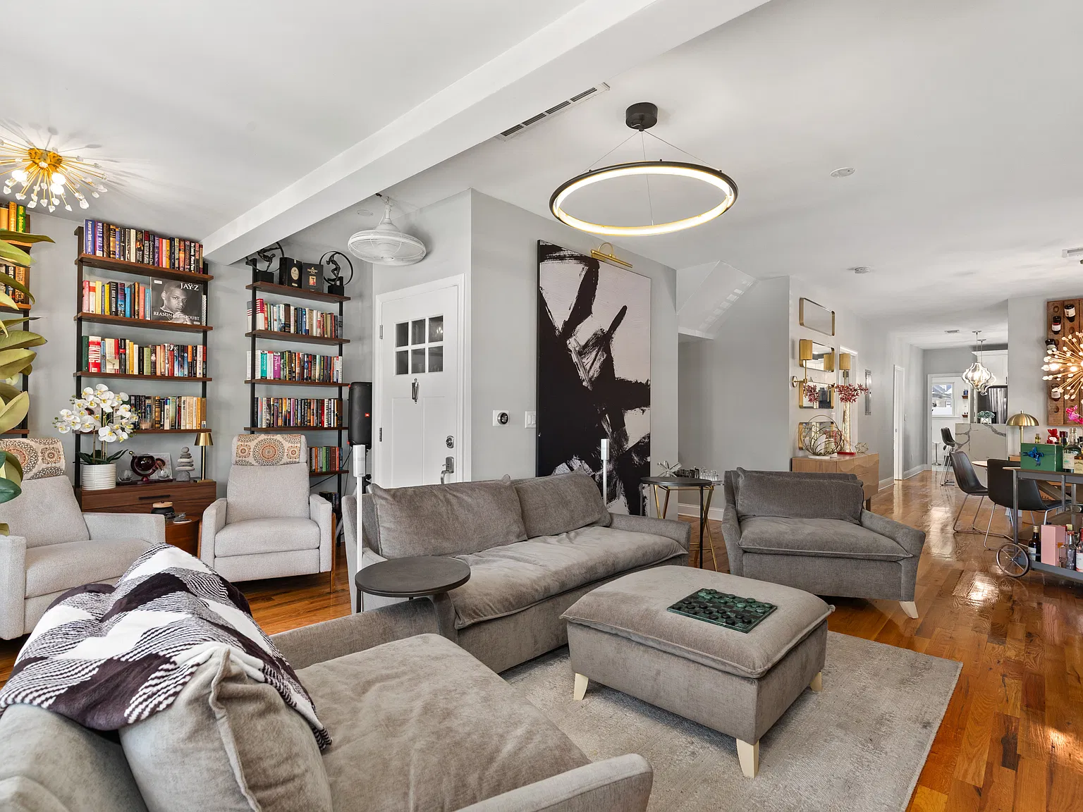 3 bed, 1200 sqft, $4,000 — Photo 3