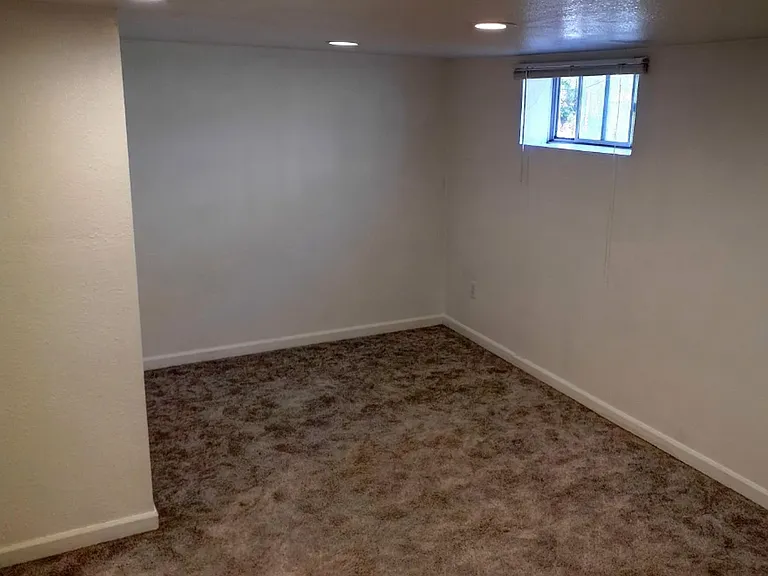 1025 Cranford Pl — Photo 9