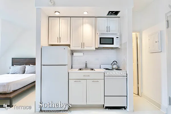 Sold by Terrace Sotheby's International Realty | media 21