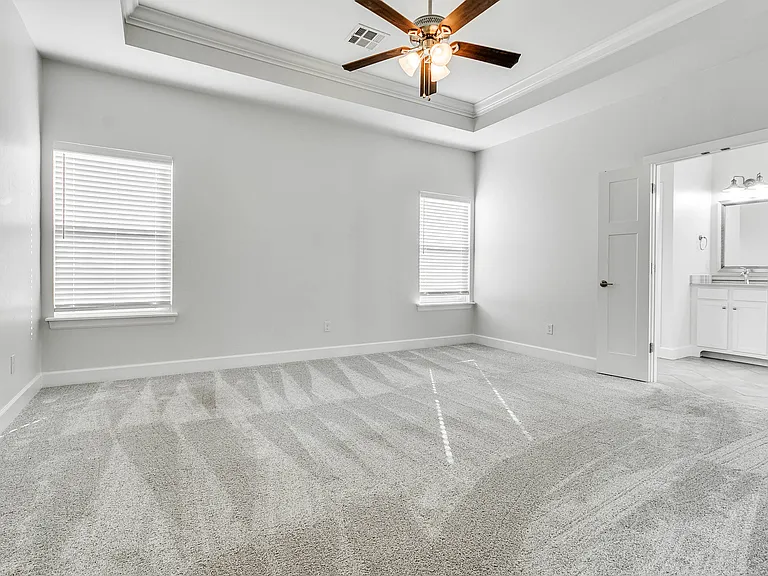 5616 Saint James Pl — Photo 29