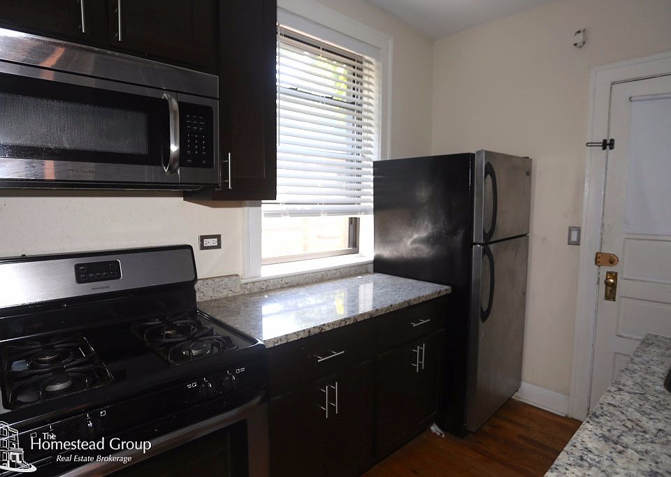 1st image of 4717 N Leavitt St #Second