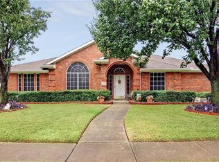 5015 Springtree Ln, Sachse, TX 75048