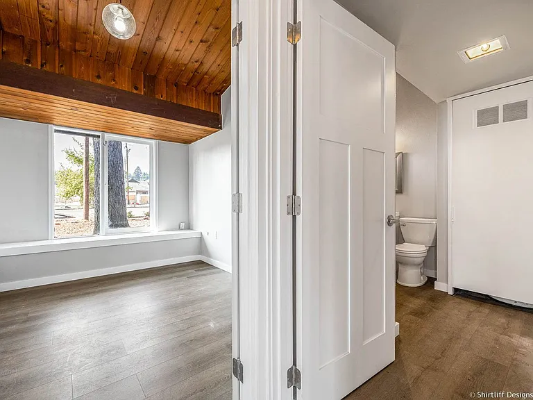 1208 Birch Ave #1-8 — Photo 16