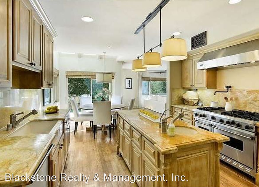 1st image of 958 Centinela Ave