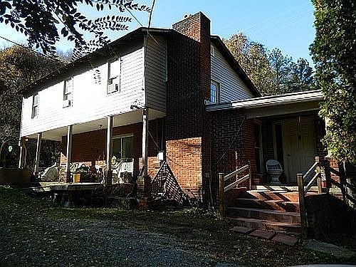 1st image of 165 Horseshoe Dr