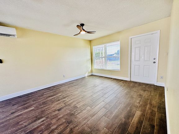 4th image of 1111 Vineyard St #1