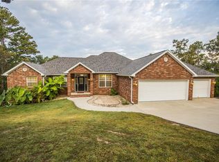 24 Acapulco Dr, Rogers, AR 72756