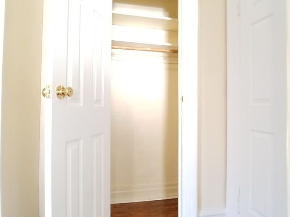 5th image of 164 Linden Blvd APT A8