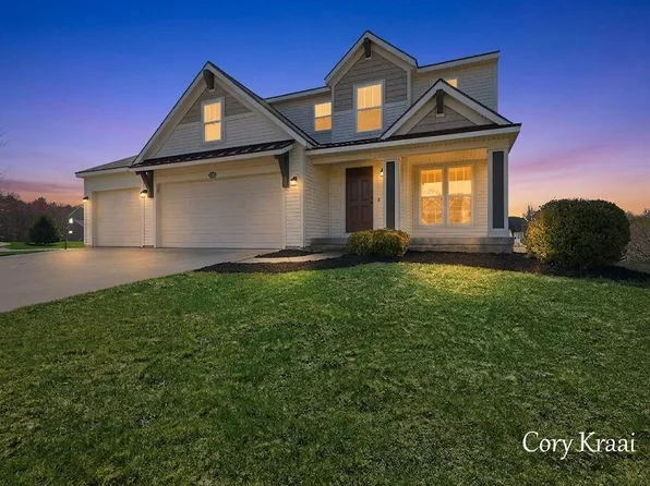 6233 Norfolk Dr, Norton Shores, MI 49444