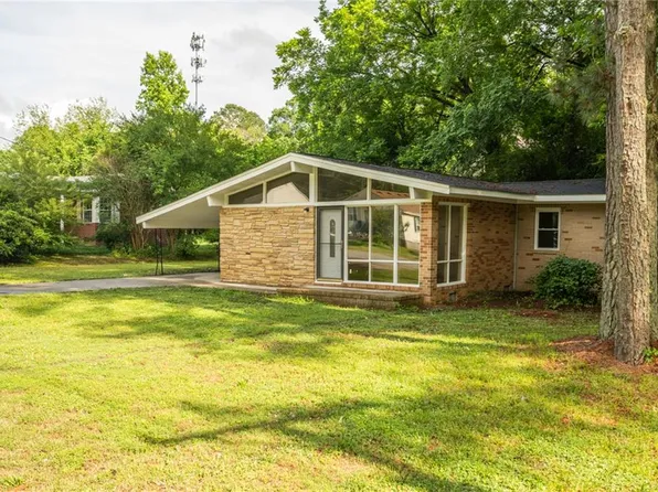 917 Garfield Ave, Suffolk, VA 23434