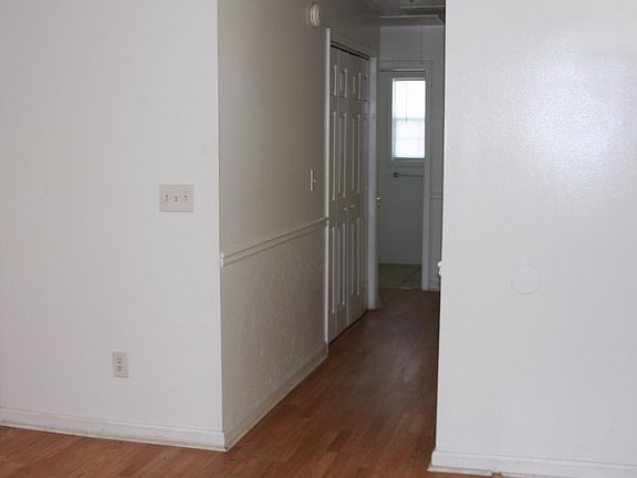 4th image of 5447 Sugarmill Dr