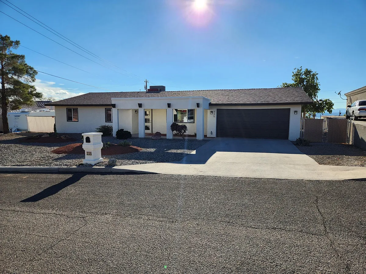 Building Photo - 335 Silverado Dr
