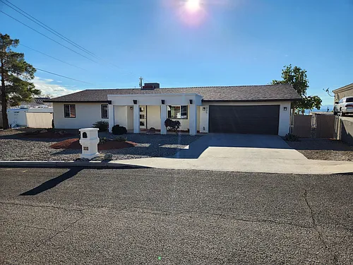 335 Silverado Dr Photo 1