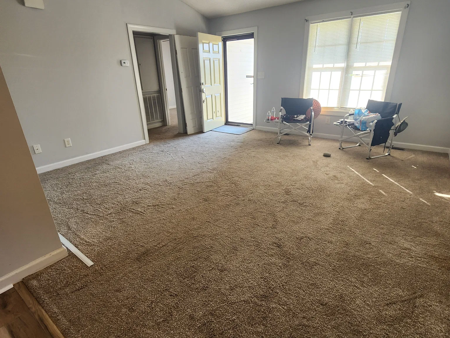 1402 Corbett Ave NE — Photo 4