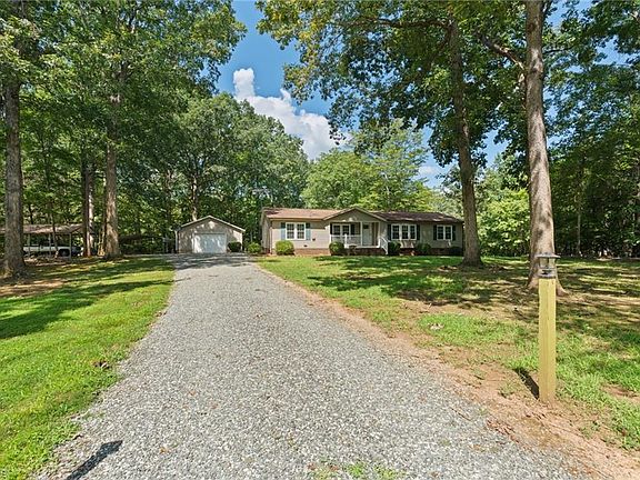2nd image of 3775 Michael Dr
