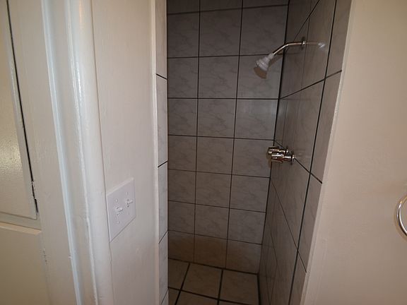 5th image of 7588 Toyon Ave