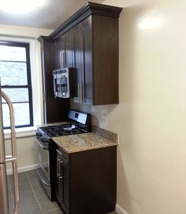 4th image of 3017 43rd St
