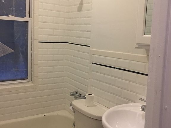 2nd image of 1448 Pacific St APT 2R