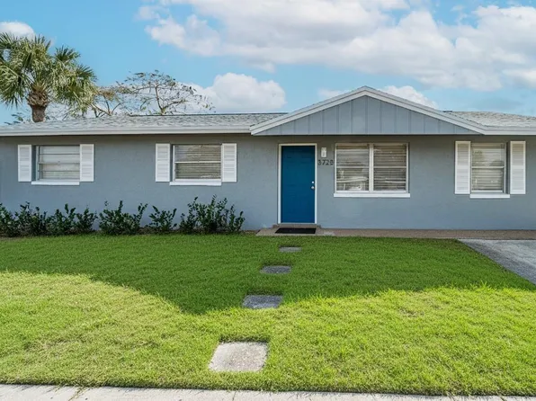 3728 Dunes Rd, Palm Beach Gardens, FL 33410