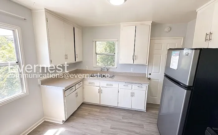 6618 Laird Ave — Photo 6
