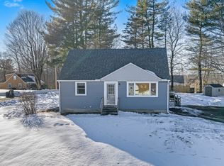 8 Sunset Dr, Leicester, MA 01524