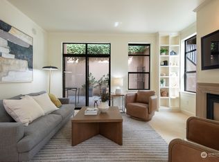 5000 30th Ave NE UNIT 201, Seattle, WA 98105