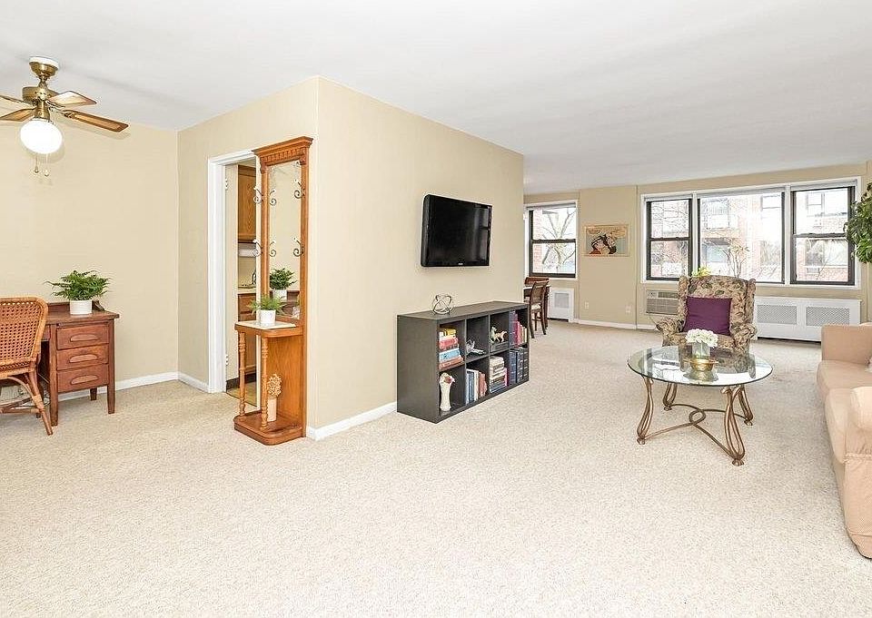 1st image of 3 Birchwood Court #4K