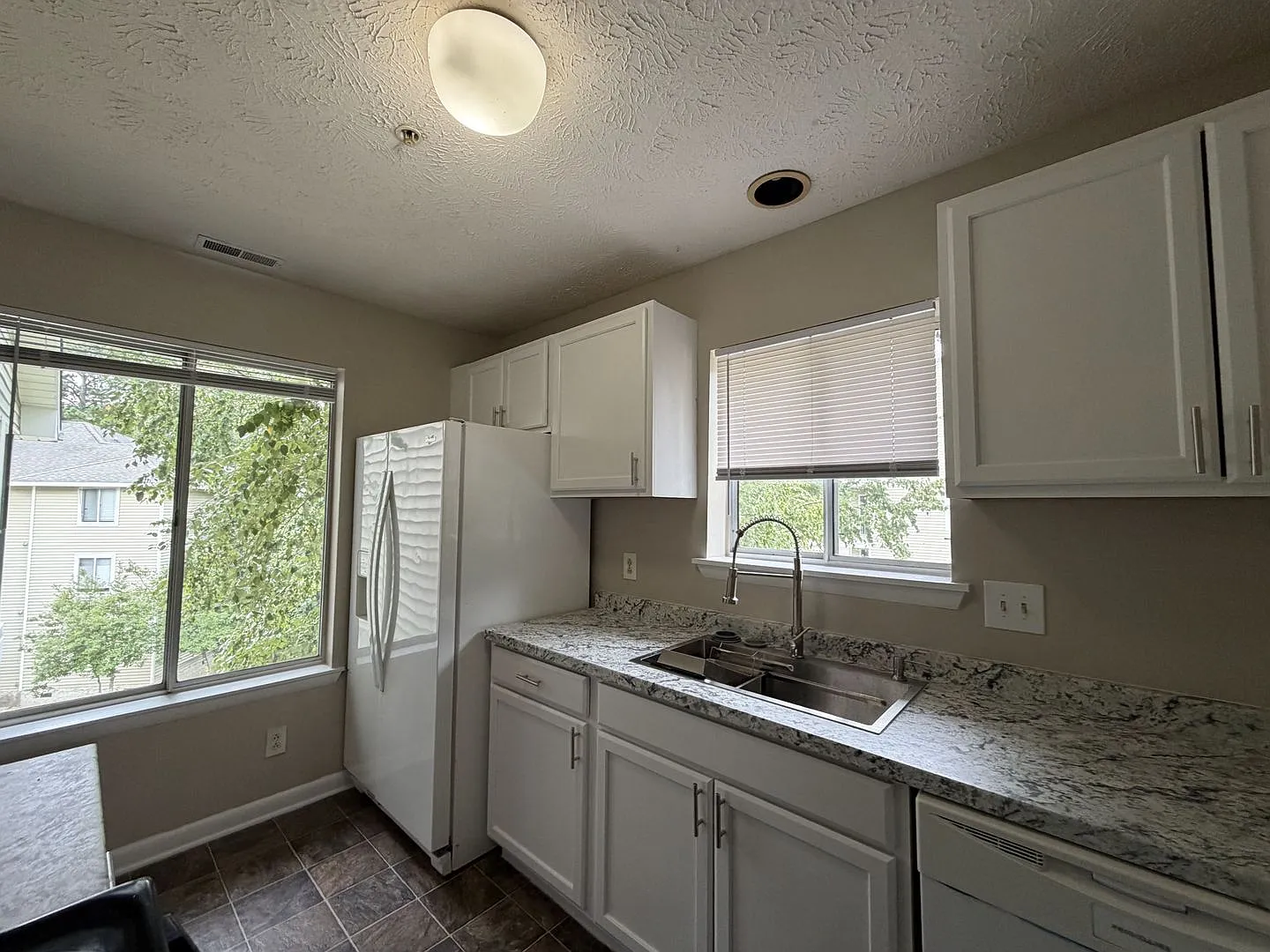 3374-24 Galleria Drive ~ Galleria Place — Photo 3