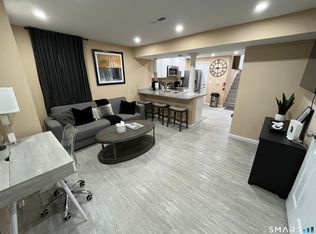 73 Spring St #1, New Haven, CT 06519