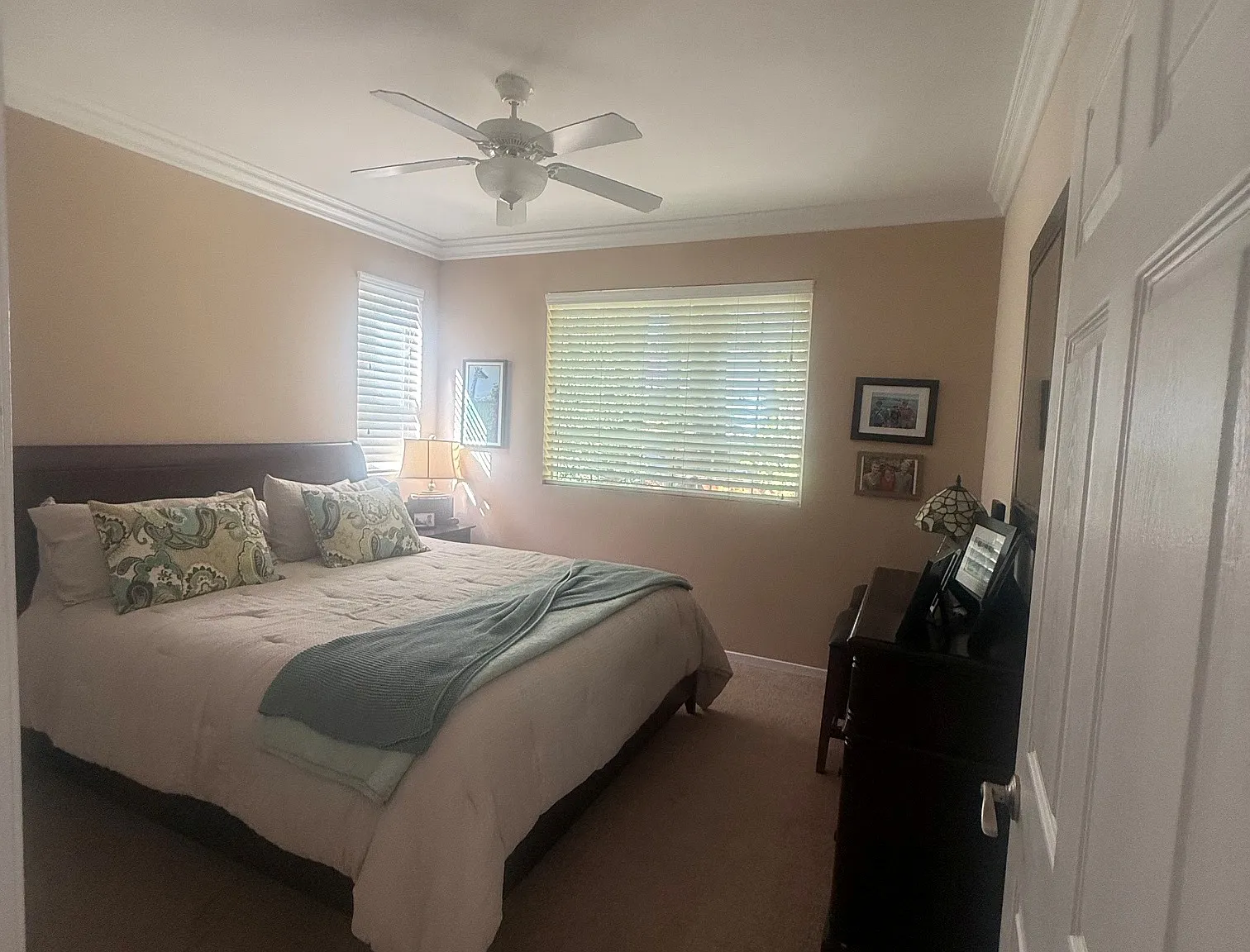 2 bed, 960 sqft, $3,200 — Photo 4