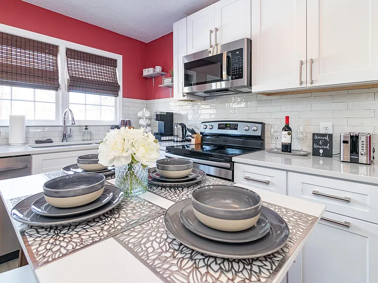 308 Denny Cir #4 — Photo 8