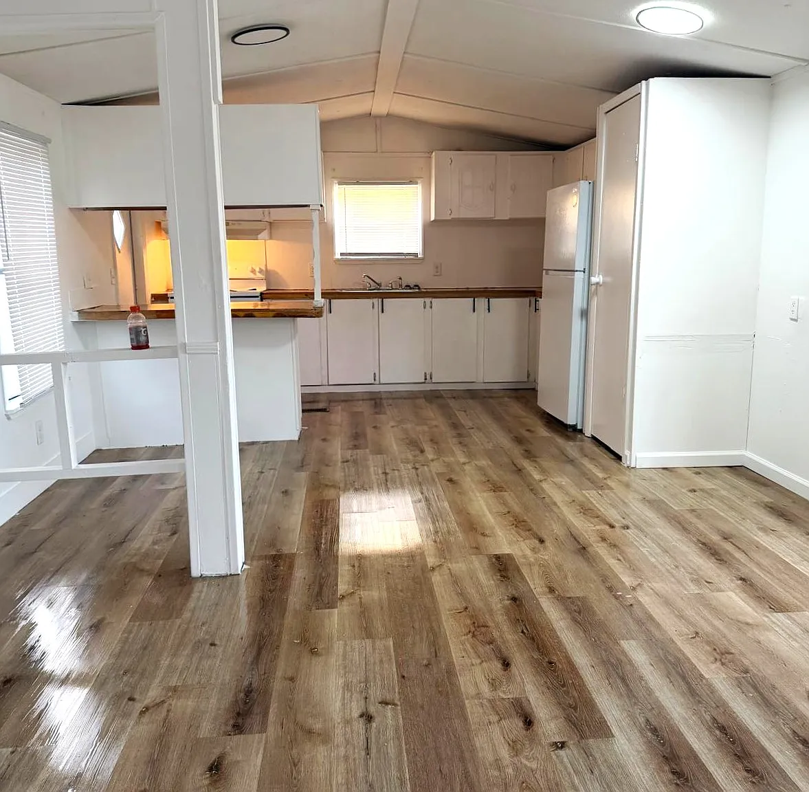 2 bed, 895 sqft, $1,050 — Photo 2