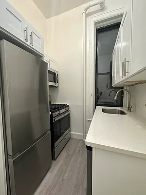 Rented by Peter R. Hungerford, LREB | media 1