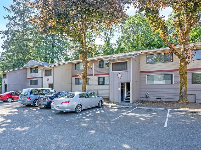 American Lake Townhomes — Photo 7