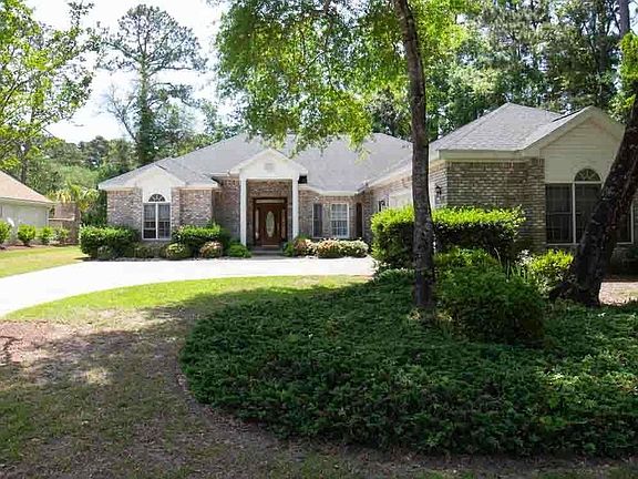 3rd image of 359 Congressional Dr