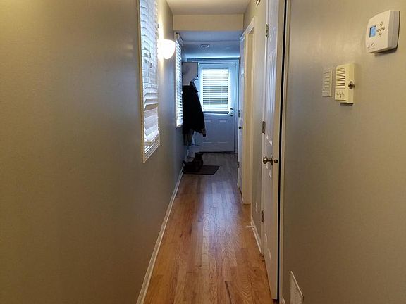 5th image of 1524 W Henderson St #309