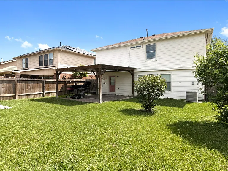 5815 Clerkenwell Dr — Photo 25