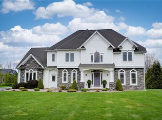 1515 Providence Dr, Webster, NY 14580