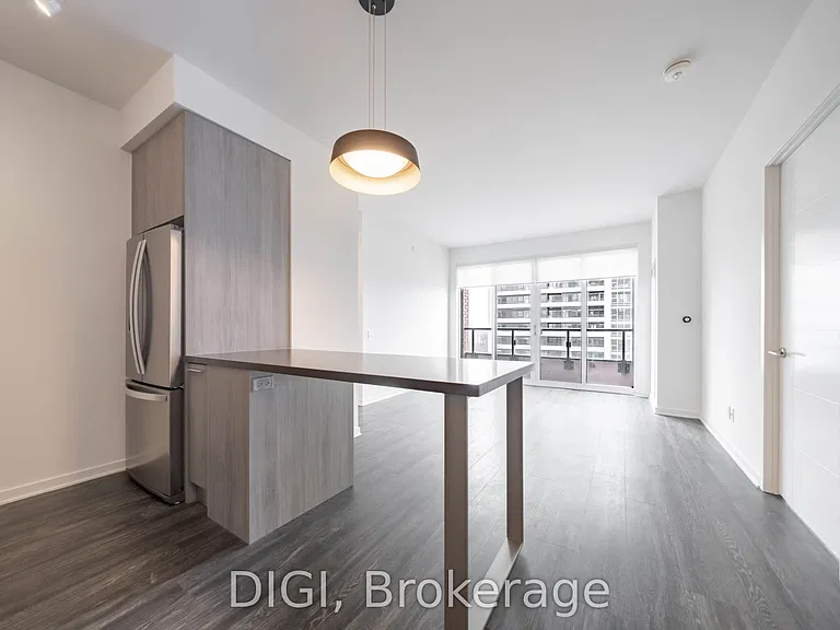 25 Selby St #1504 — Photo 5