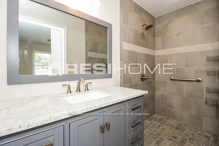 2931 Birchwood Way SW — Photo 13