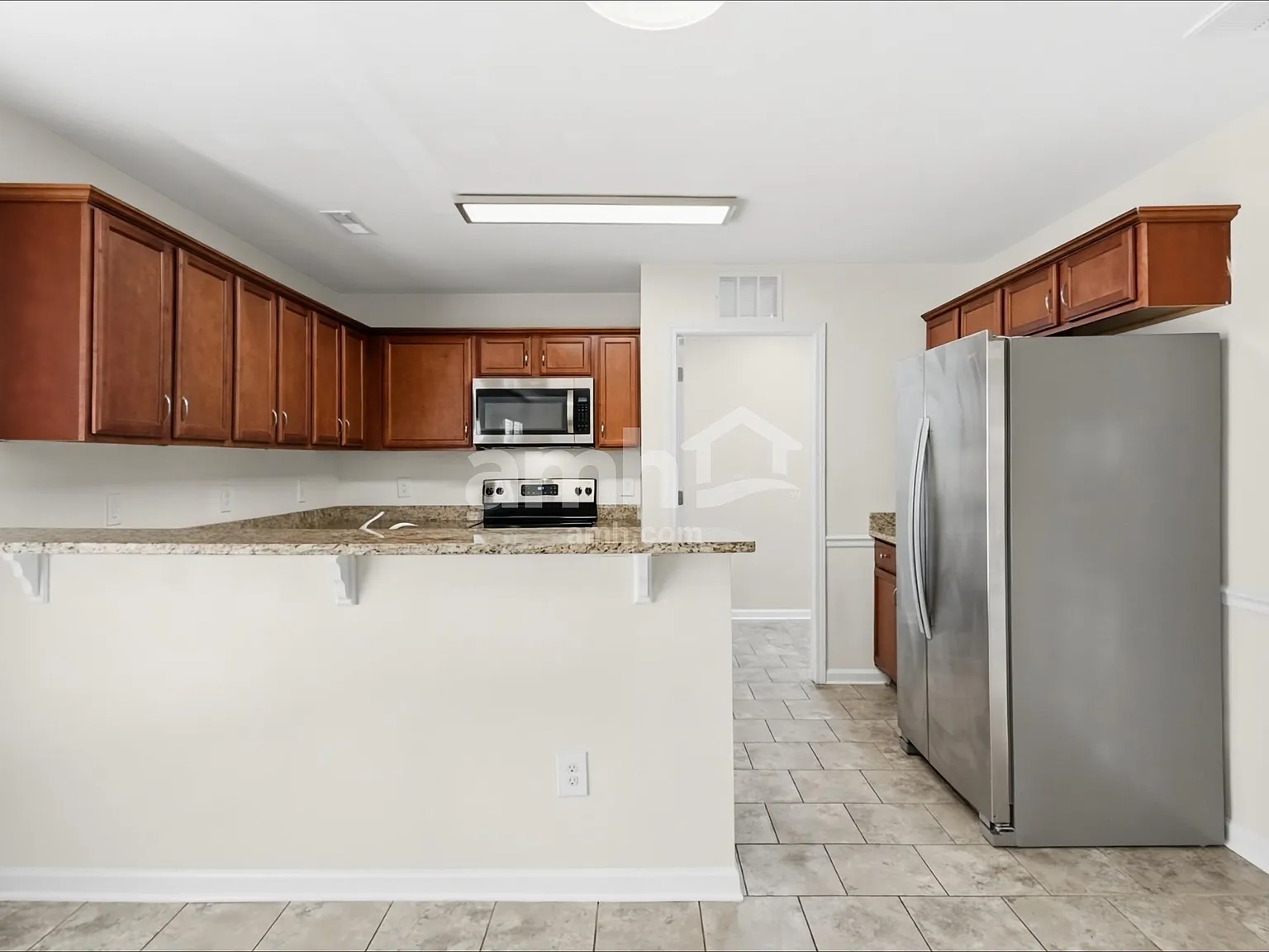 3 bed, 2.5 bath, 1976 sqft, $2,180 — Photo 4