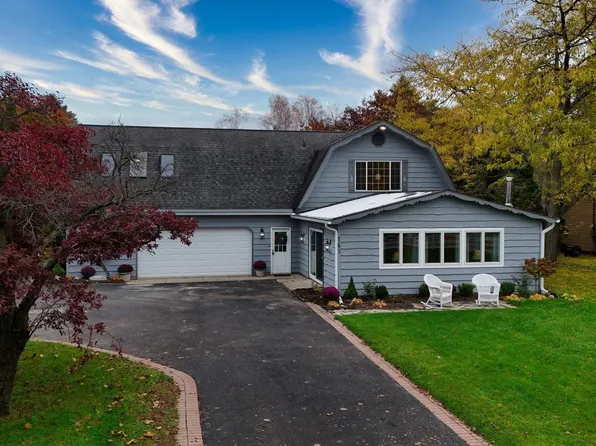 161 Plymouth Beach Rd, Indian River, MI 49749