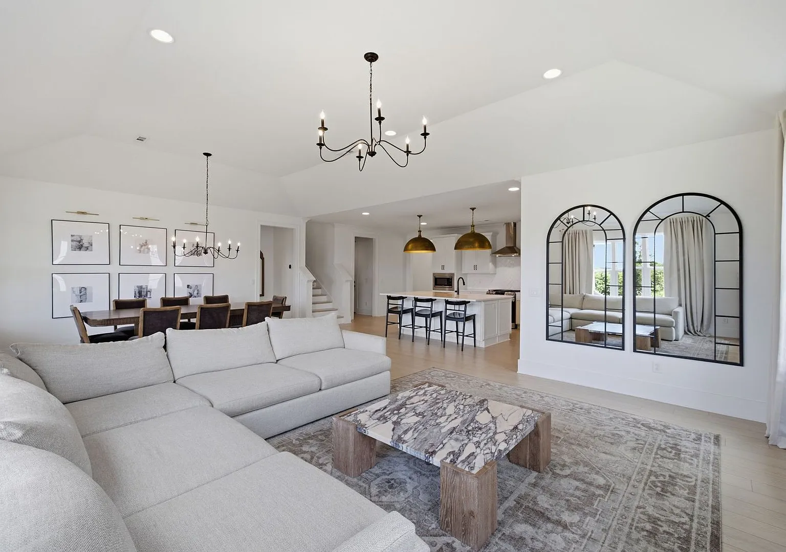7-bedroom, 5-bath, Finished Basement Home w/ 3-Car Garage in Williamson Co. — Photo 2