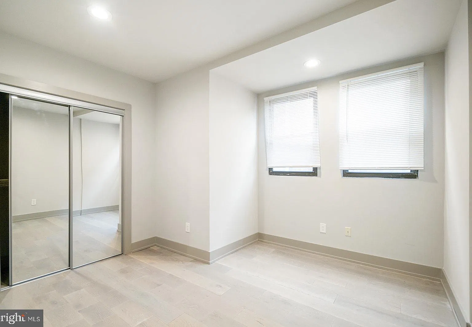 2 bed, 2.0 bath, 3344 sqft, $1,600 — Photo 3