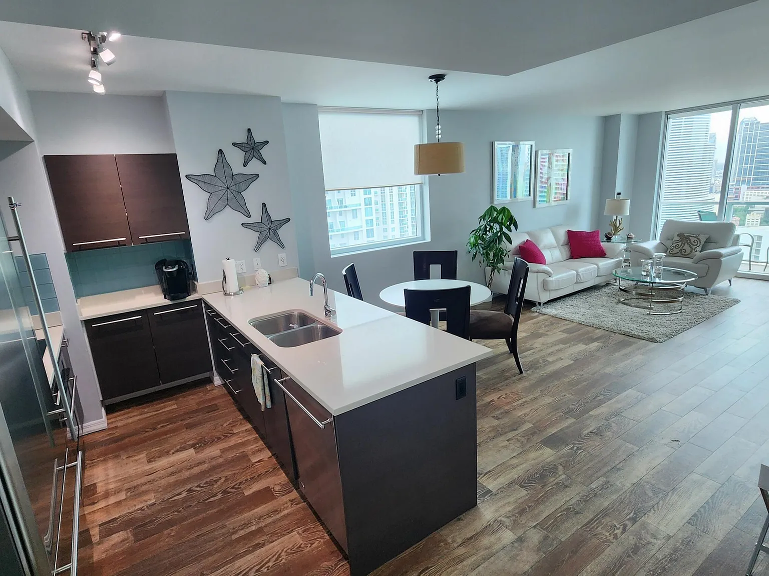 2 bed, 2.0 bath, 1197 sqft, $4,500 — Photo 1