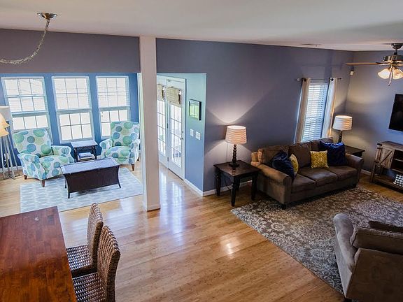 5th image of 104 Goldfinch Ln